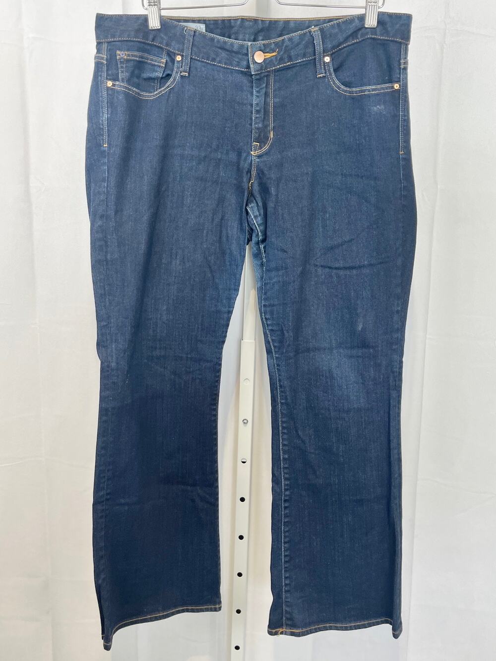 GAP 1969 Curvy Boot Cut Jeans Mid Rise Zip Fly Dark Blue Rinse Size 33 Short 33S